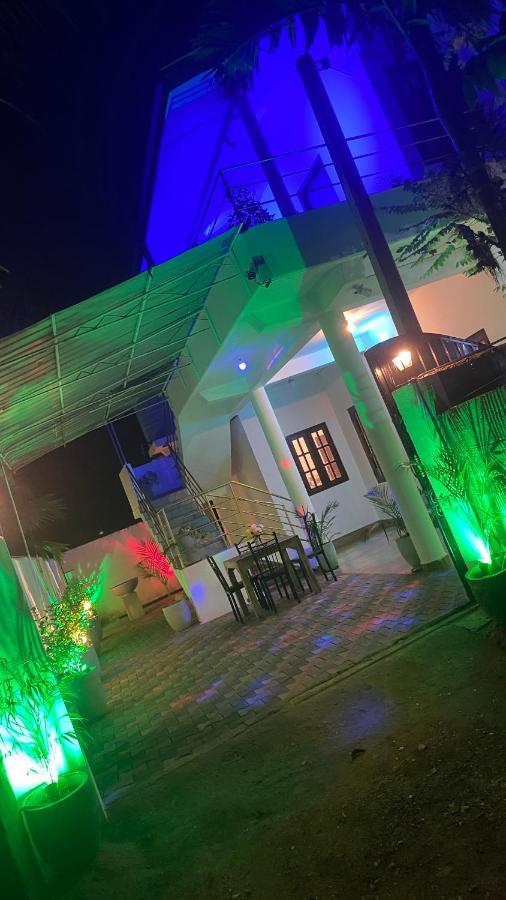 Lali beach villa Trincomalee Exteriör bild