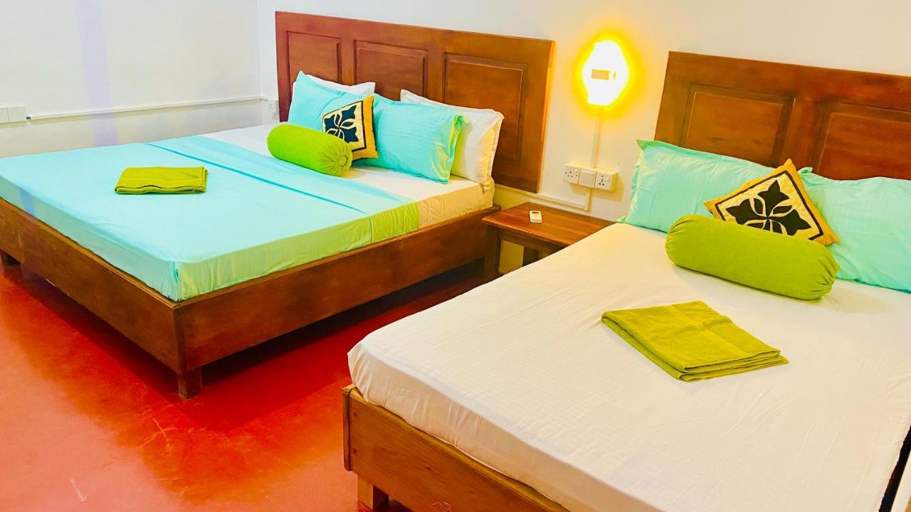 Lali beach villa Trincomalee Exteriör bild