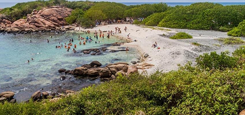 Lali beach villa Trincomalee Exteriör bild